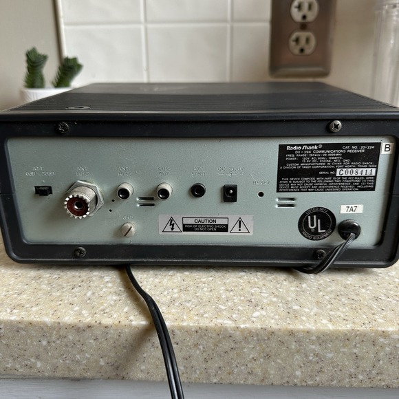 Radio Shack DX-394 Receiver Shortwave AM SSB Radio GREAT FOR BEGINNING LISTENER - Picture 7 of 8